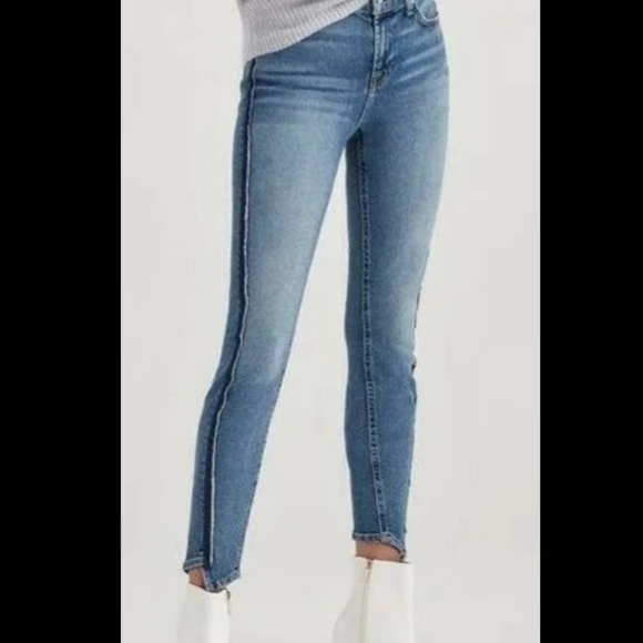7 For All Mankind Highrise Jeans - Picture 16 of 16